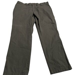 Tailorbyrd Men Green Flat Front Casual Chino Pants 40 x 30